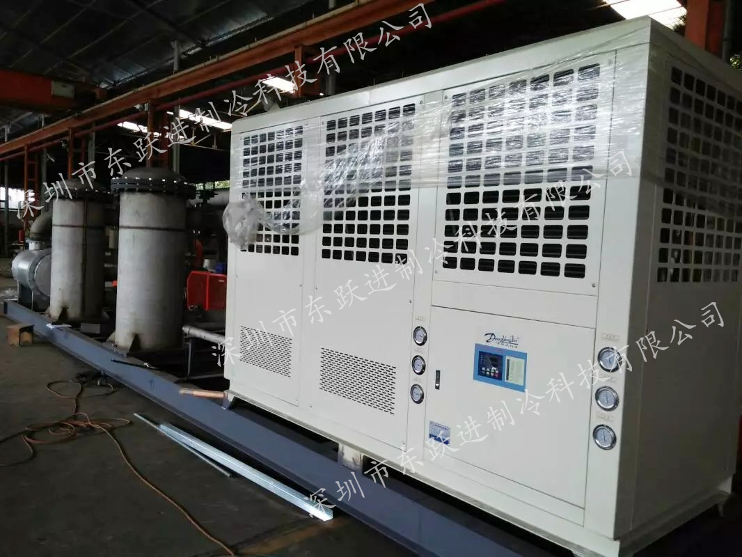 風(fēng)冷式工業(yè)冷水機(jī) 風(fēng)冷式工業(yè)冷水機(jī)